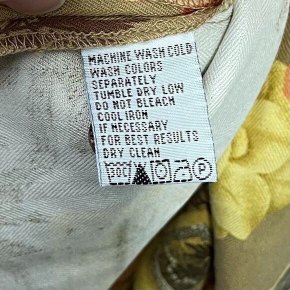 Tommy Bahama Mens Size XL Button Up Silk Hawaiian Shirt Floral Postcard Beach - Picture 9 of 11